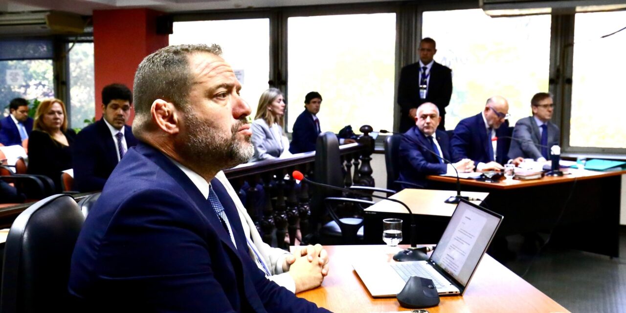 Comenzó el juicio político al juez Martín Poderti por el robo de monedas de oro en una causa de narcotráfico