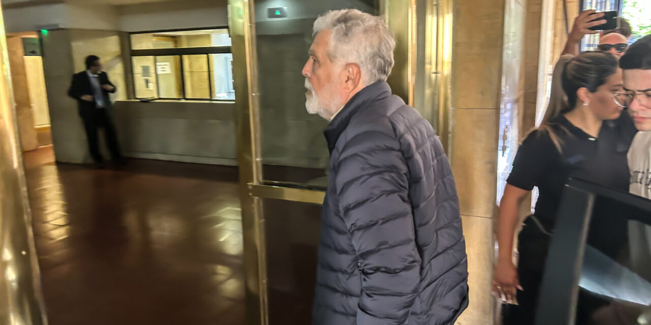 Julio de Vido, exministro kirchnerista, fue detenido por la tragedia de Once 🚨