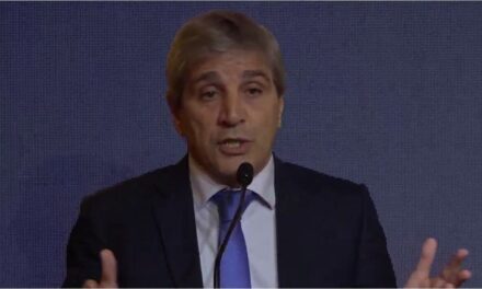 Caputo, el dólar y el futuro: ¿por qué no hay flotación libre en Argentina? 💸🇦🇷