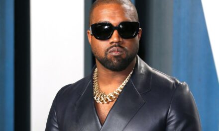 Kanye West sorprende con un videoclip lleno de cultura latinoamericana 🎥🇲🇽