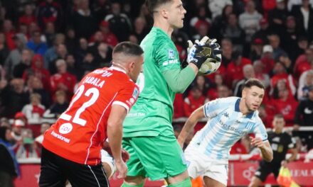 ¡Arranca la Copa Sudamericana! Independiente Petrolero recibe a Racing en un duelo que promete emociones ⚽🔥