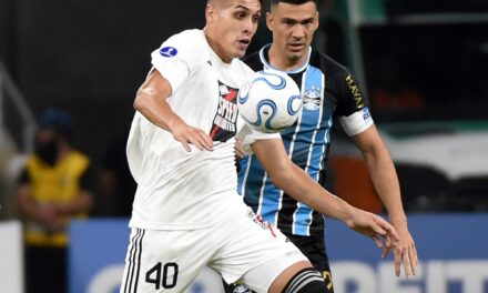 Gremio derrota a Riestra en un final de infarto ⚽🔥