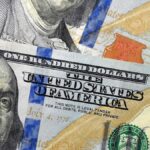El dólar en baja: ¿Qué está pasando con la moneda en Argentina? 💸🇦🇷