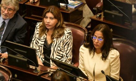 El Senado propone una ley para garantizar las salas de prensa en los tres poderes del Estado ✊📰