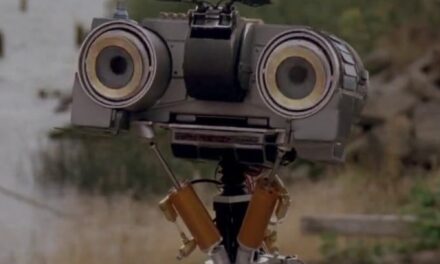 ¡Celebramos los 40 años de ‘Cortocircuito’, la película que revolucionó los robots en el cine! 🤖🎉