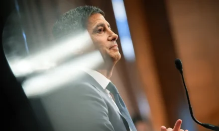 ¿Qué está pasando en la Reserva Federal? El nuevo presidente Kevin Warsh y los desafíos que enfrenta 🇺🇸💰