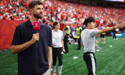 Leyendas del fútbol en el Mundial: cuando los ex jugadores se convierten en estrellas de la transmisión 🎙️⚽