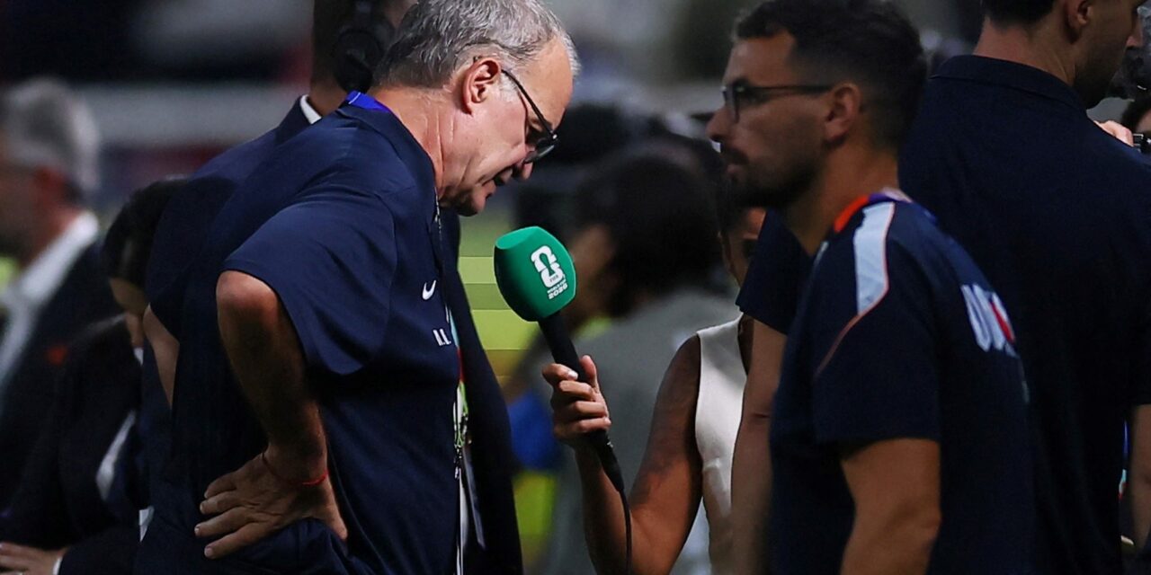 ¿Se va Bielsa de Uruguay? La despedida del ‘Loco’ en el Estadio Centenario ⚽✨
