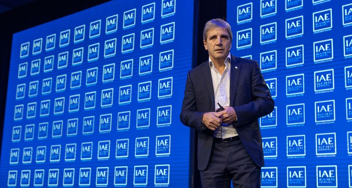 Caputo defiende el modelo económico actual y desafía a sus críticos 🚀💸