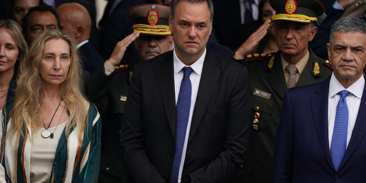 ¿Qué pasa con Manuel Adorni? La polémica que sacude a Javier Milei y su equipo 🇦🇷🔥