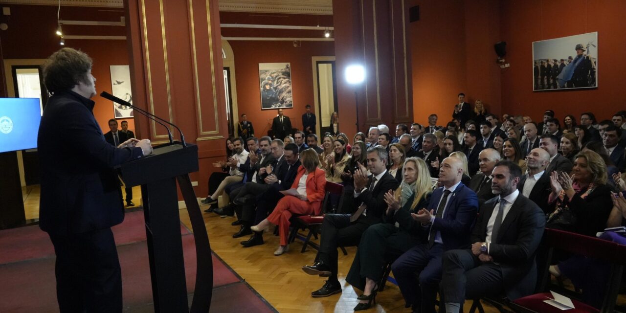 ¿Qué busca Javier Milei con sus proyectos en el Congreso? 🤔💼