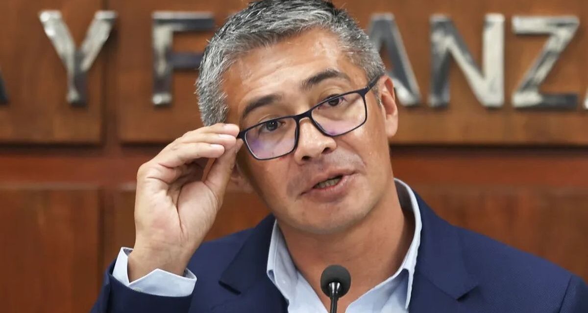 ¿Qué pasa en Bolivia? La pelea por el ministro de Economía y una crisis que no para 🚨