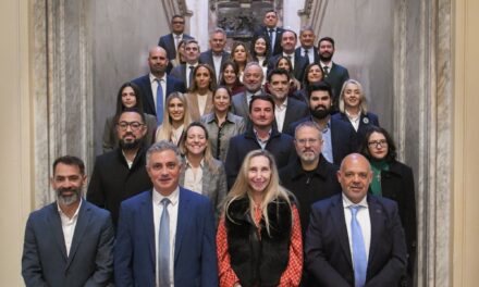 Karina Milei y su show político en Casa Rosada: ¿Qué busca con sus movimientos? 🤔