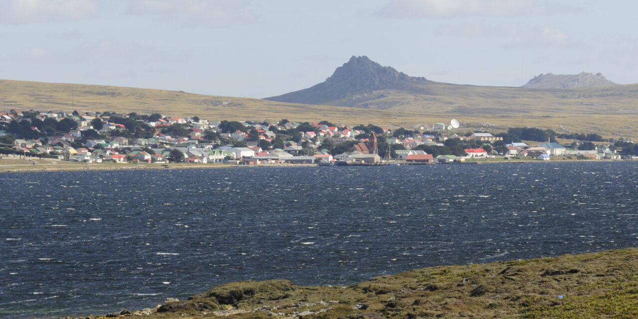 Malvinas: La historia, la controversia y el recuerdo de un partido inolvidable ⚽🌍