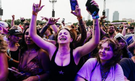 ¡Lollapalooza Chicago 2024: lluvia, sorpresas y mucho ritmo! 🌧️🎸✨