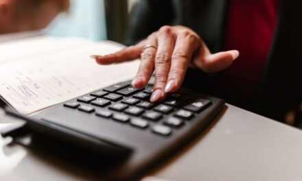 ¿Cuánto hay que pagar en la primera cuota para acceder a una casa con créditos UVA? 🏡💸