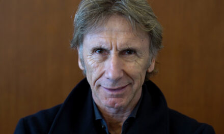 Ricardo Gareca: El Tigre que respira fútbol y sueña con volver 🇦🇷⚽