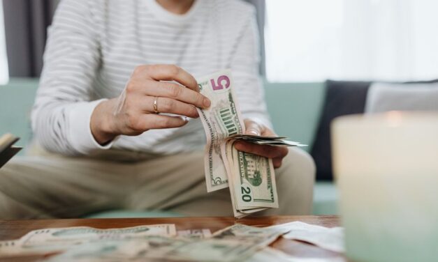 ¿Vale la pena invertir en un plazo fijo en dólares? Te contamos todo 🤑💸