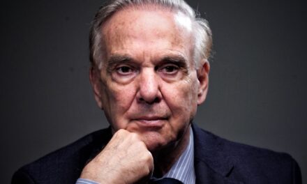 Miguel Ángel Pichetto: Una vida en la política que no para de sorprender 🚀