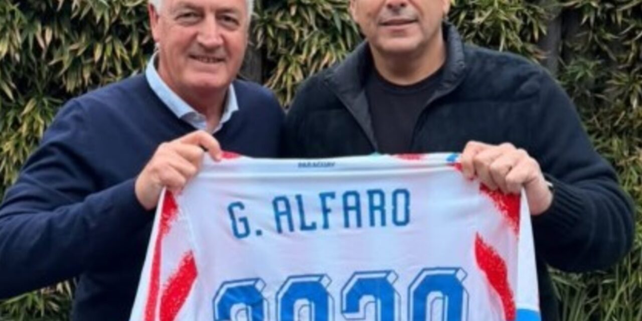 ¡Gustavo Alfaro seguirá al mando de la selección de Paraguay hasta 2030! ⚽🇵🇾