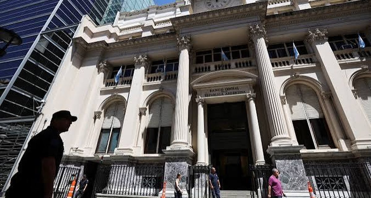 ¿Confusión en la política monetaria? La economía argentina en modo contradictorio 🚦💸