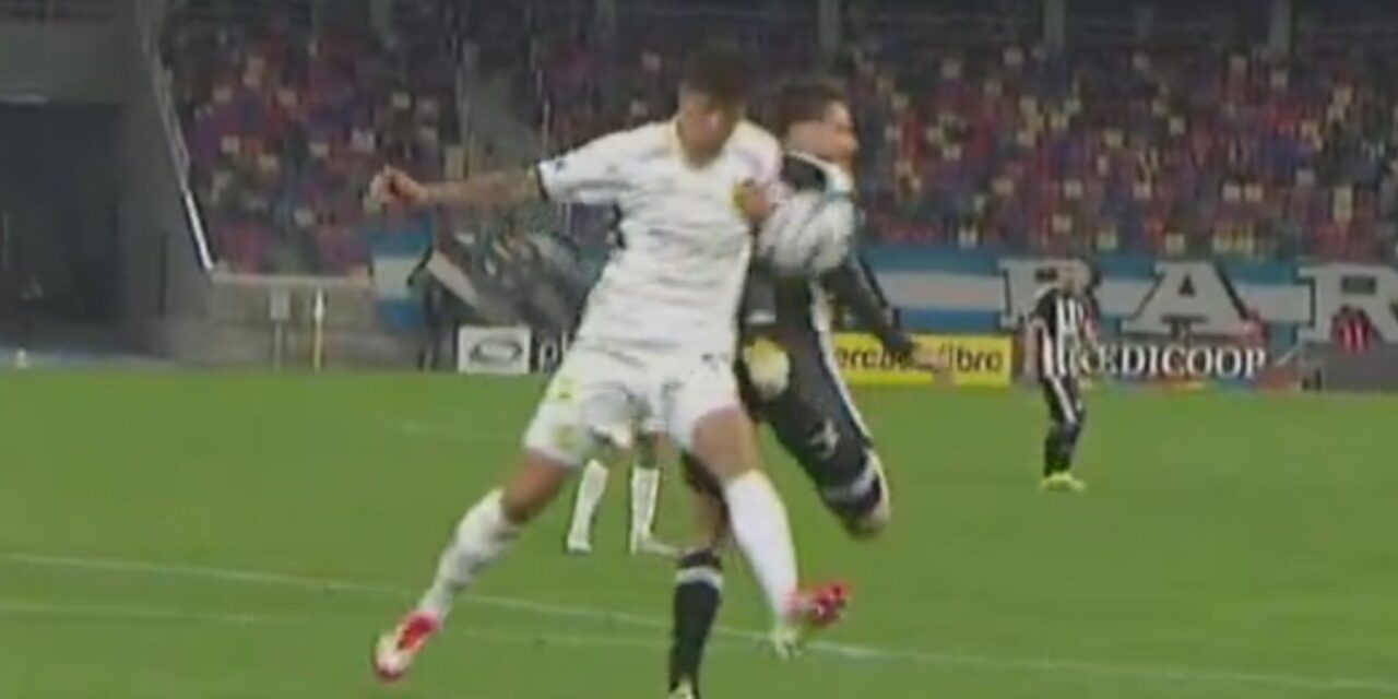 ¡Polémica en el fútbol argentino! El insólito penal que generó tensión en Santiago del Estero ⚽🔥