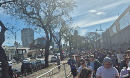 ¿Un caos en las entradas? La odisea para ver a Messi en los amistosos de la Selección Argentina ⚽🚧
