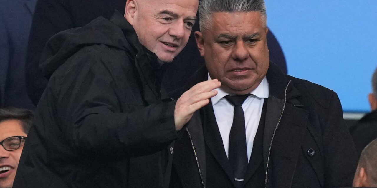 ¿Qué comió y cómo viajó Claudio Tapia para una reunión secreta en Zúrich? 🍽️✈️