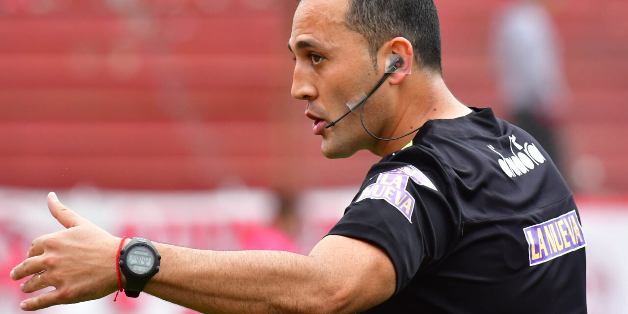 Fernando Espinoza y su polémico presente en el fútbol argentino ⚽🔥