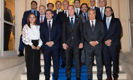 El Gobierno busca eliminar las PASO con apoyo de gobernadores radicales y alianzas estratégicas 🇫🇷🤝
