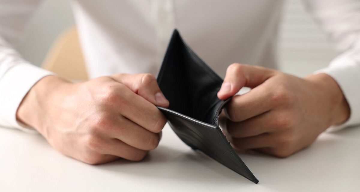 ¿Por qué la mayoría de la gente siente que su plata no alcanza? 💸