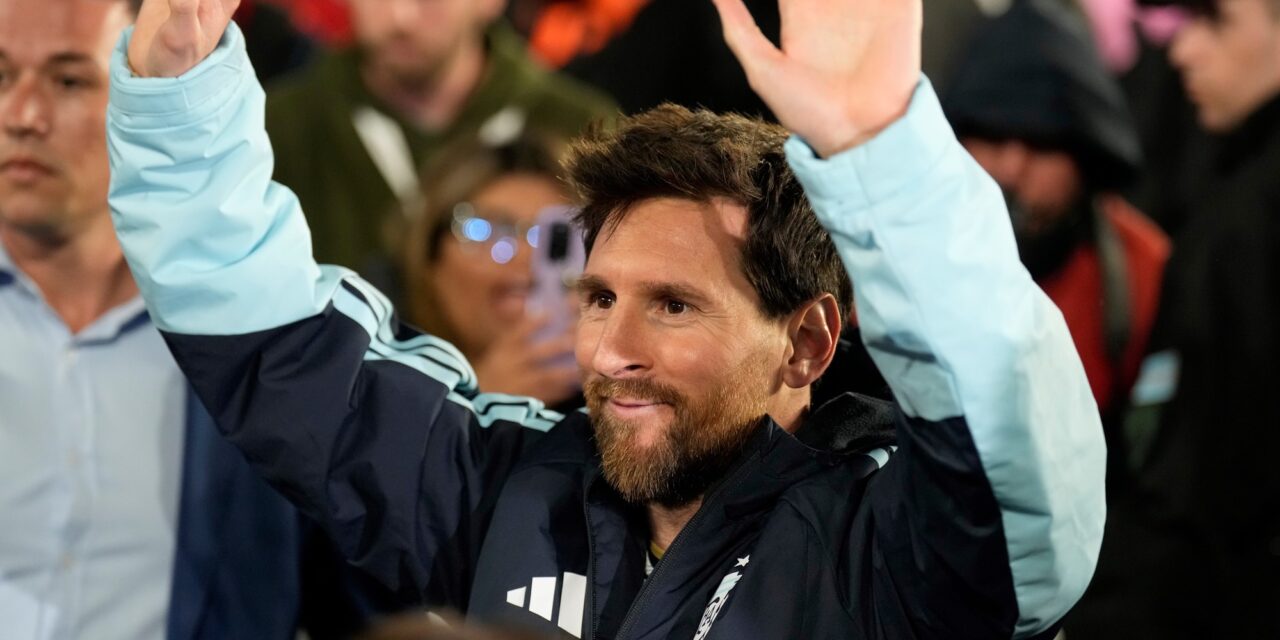 Lionel Messi en Oviedo: un regreso relámpago con premios y encuentros históricos ✈️🏆