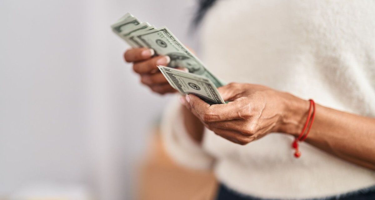 Invertir en dólares: cuánto puedes ganar con un plazo fijo de 30 días 💸🇺🇸