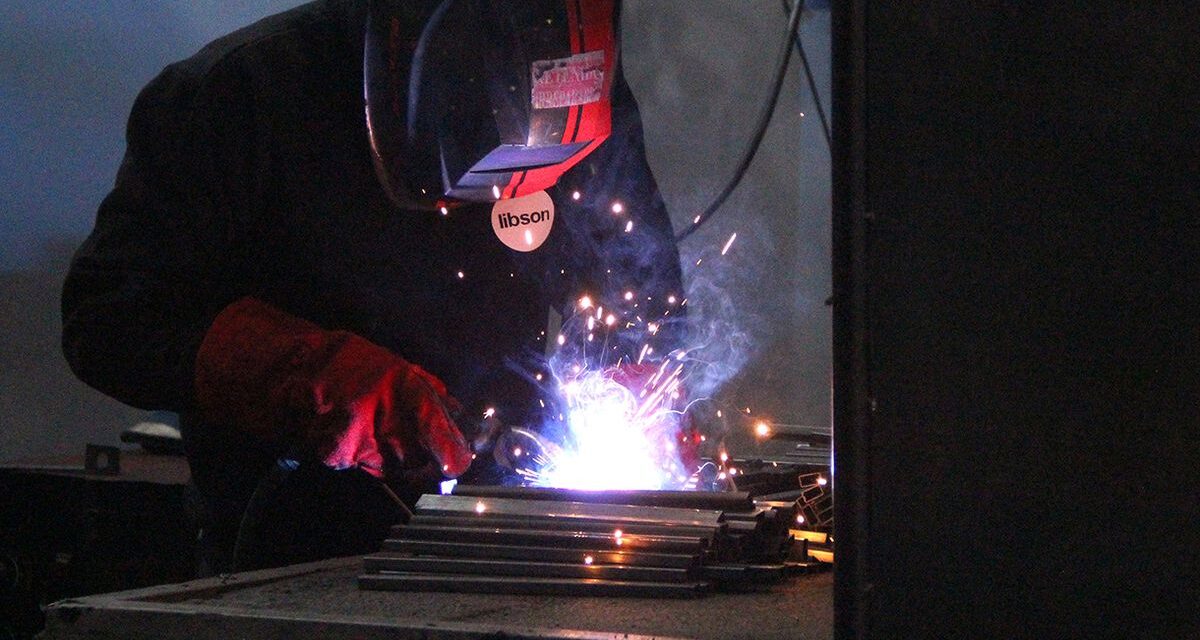 ¿Qué pasa con los salarios de los metalúrgicos en noviembre? 💼🔥