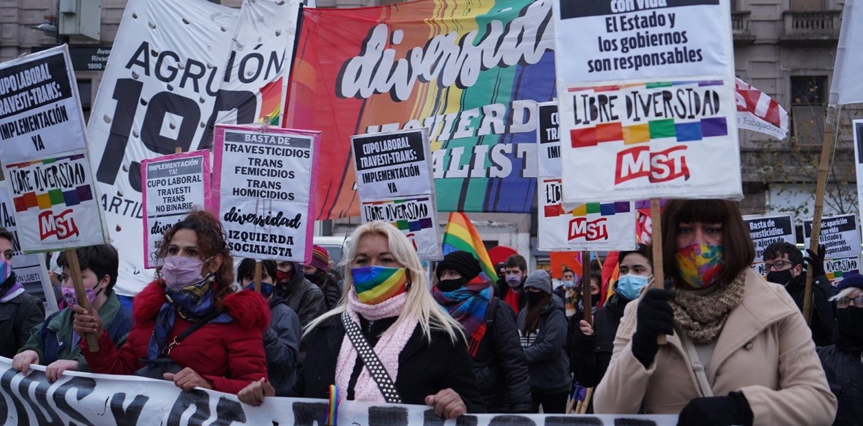 ¿Justicia para las personas trans y travestis que sufrieron violencia estatal? La propuesta que busca cambiar la historia ✊🏽✨