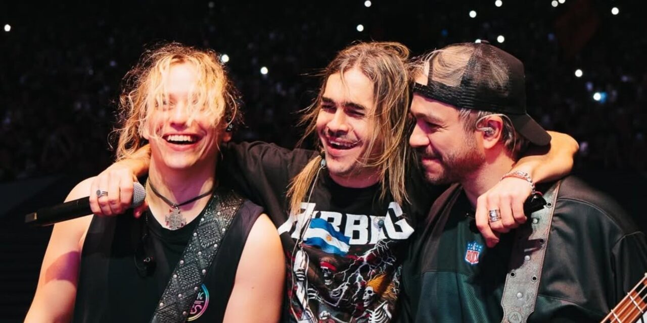 ¡Airbag vuelve a River y rompe récords! 🎸🔥