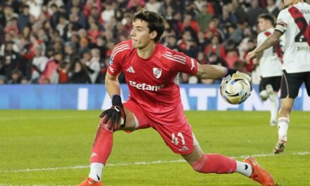 River ya piensa en el futuro: renovación y posibles ventas en el arco ⚽🔒