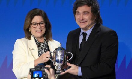 Javier Milei en EE.UU.: un mensaje de confianza para inversores y empresarios 🚀💰