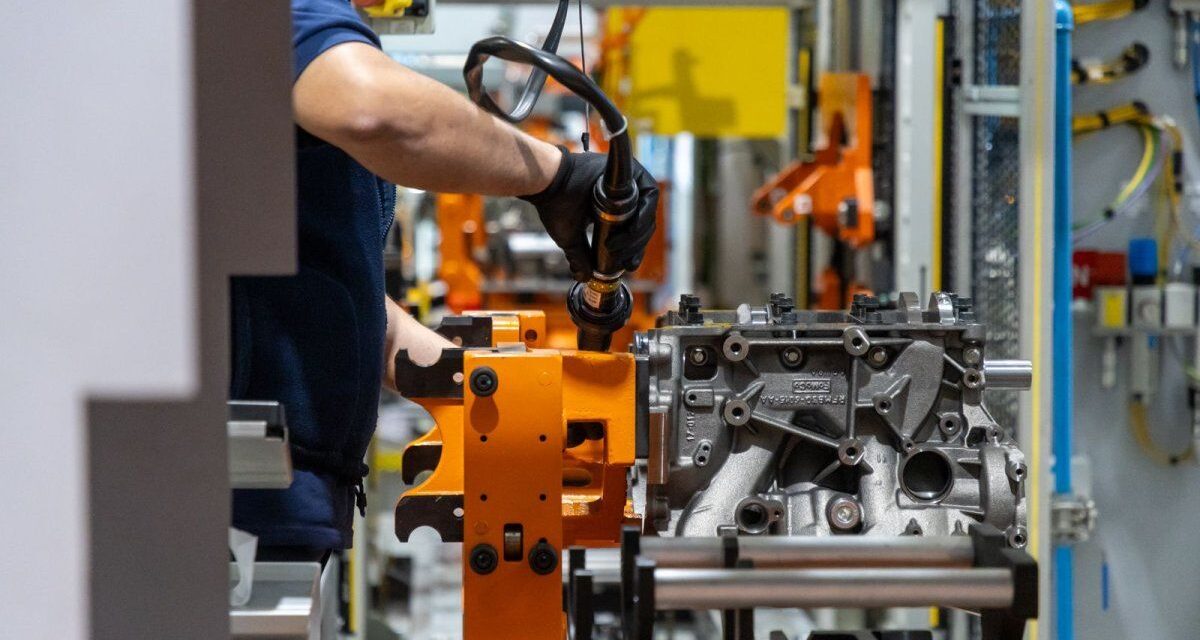 La industria argentina en baja: producción y capacidad instalada en caída libre 🚧📉